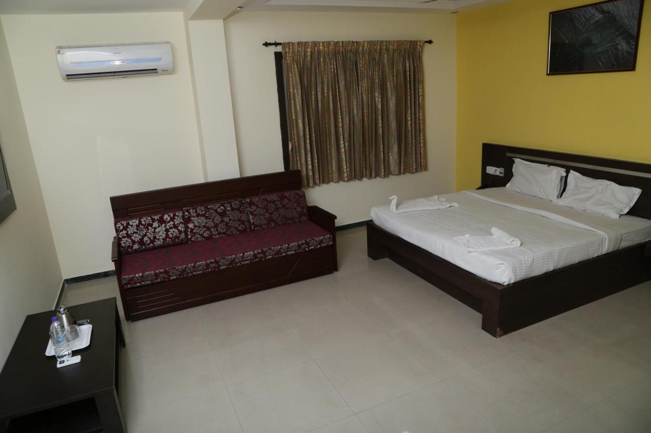 Landmaark Hotels Tirupur Dış mekan fotoğraf